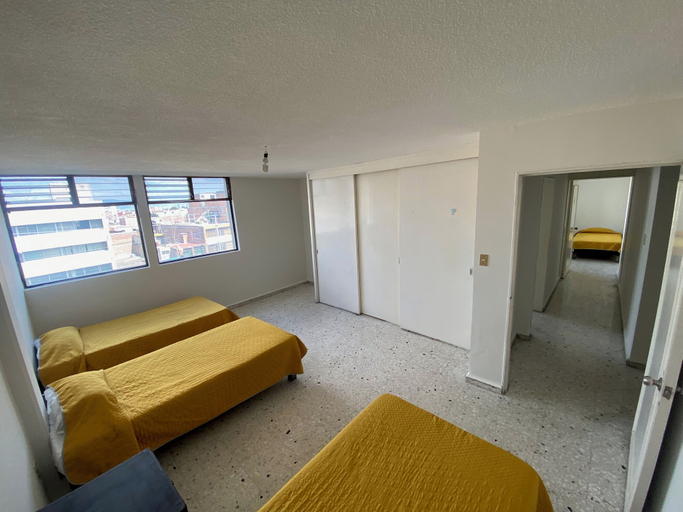 Bedroom 5, BaW Mateos 809P, León