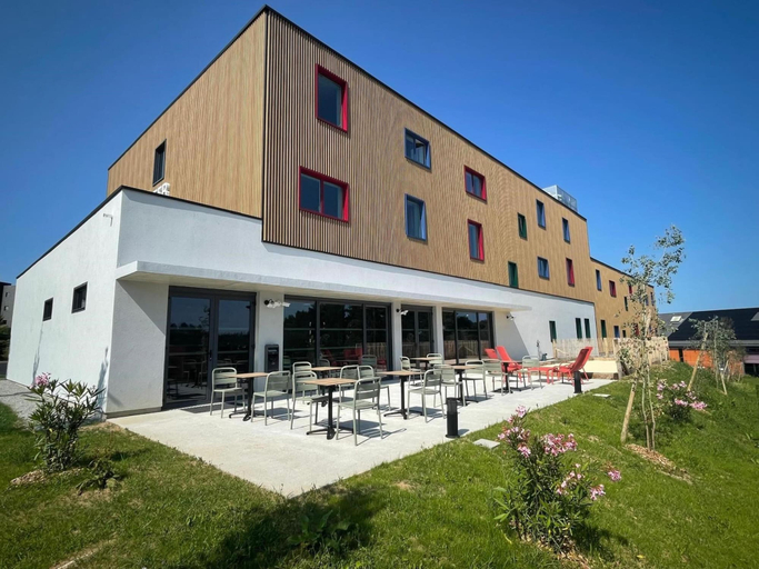 Exterior & Views 2, Kyriad Limoges - Ester, Haute-Vienne