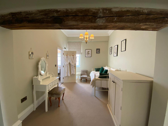 Others 2, Kedleston Country House B&B, Derbyshire