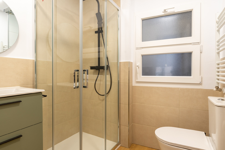 Bathroom 2, La casa del Poeta Santander Centro, Cantabria