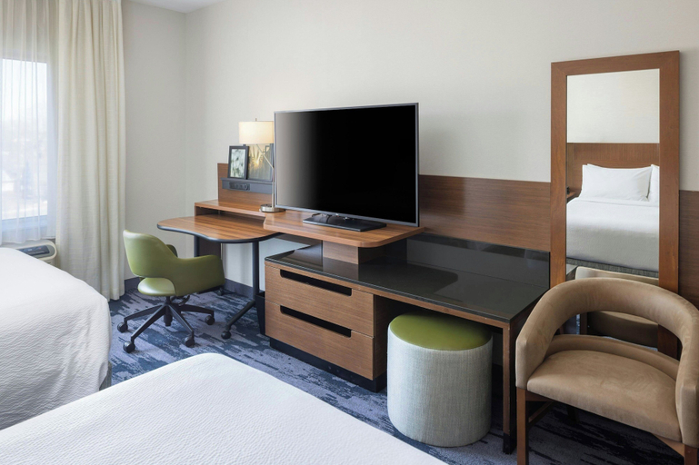 Bedroom 4, Fairfield Inn & Suites Springfield Northampton/Amherst, Hampshire