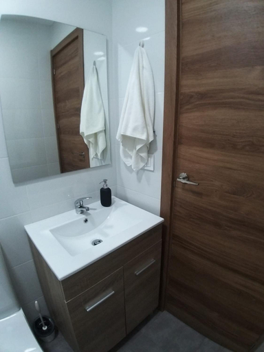 Bathroom 5, Optimus Comfort Campoamor 101, Valencia
