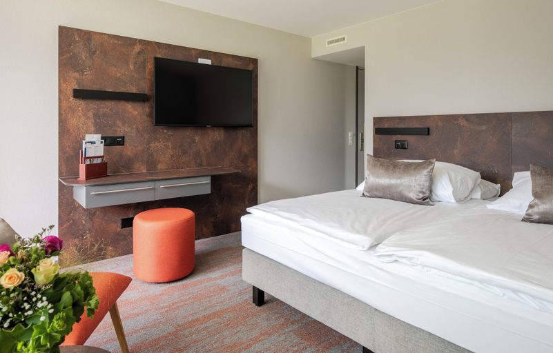 Bedroom 3, Hotel Metropole Interlaken, Interlaken