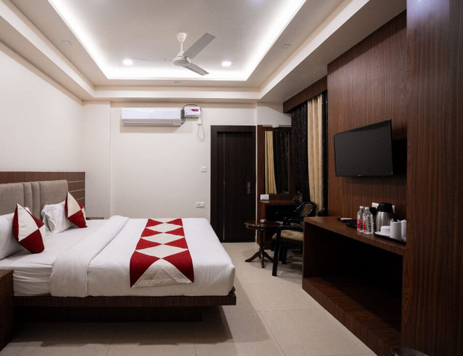 Bedroom 4, Hotel Madhava Naimisharanya, Sitapur