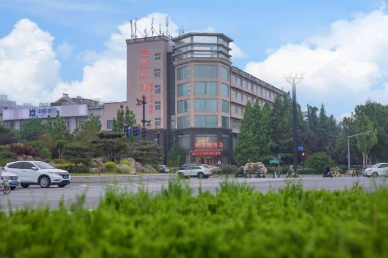 Exterior & Views 2, Dinis Hotel (Luoyang Kaiyuan), Luoyang