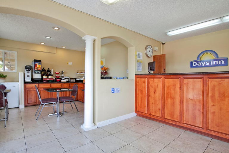 Public Area, Days Inn by Wyndham Turlock, Stanislaus