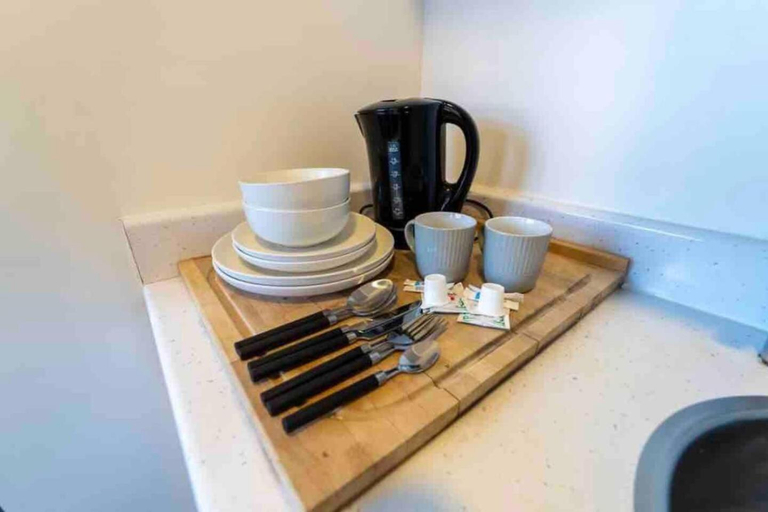 Others 2, Modern studio available close to the city, Birmingham