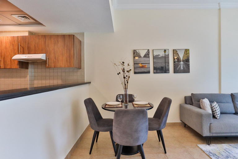 Others 3, Apt amidst golf courses, perfect for sports lovers, Dubai