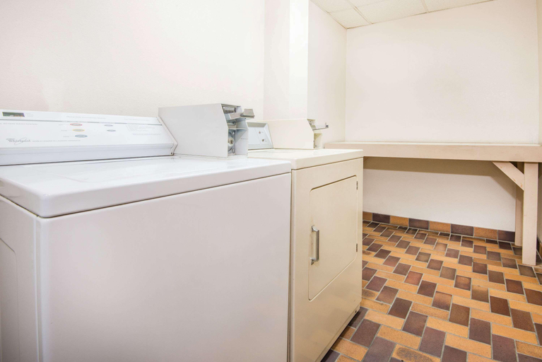Public Area 2, Super 8 by Wyndham Nevada, Vernon