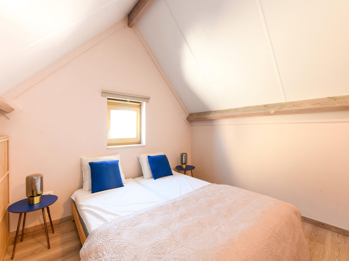 Bedroom 3, Well-kept and Cozy Polder House, West-Vlaanderen
