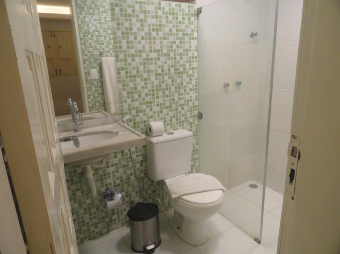 Bathroom 5, Hotel Aconchego Porto de Galinhas, Ipojuca