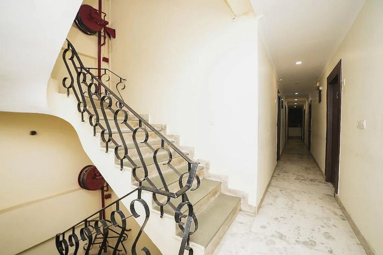 Others 3, Hotel Dharam villa, Gautam Buddha Nagar