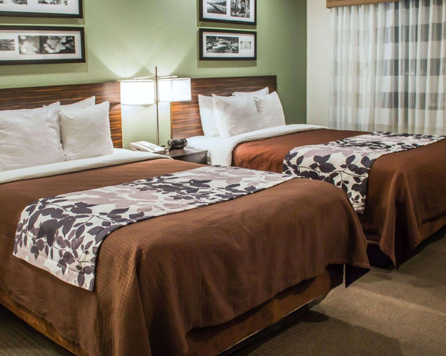 Bedroom 4, Sleep Inn Summersville Lake, Nicholas