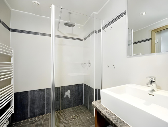 Bathroom 5, Hotel Kroneck, Kitzbühel