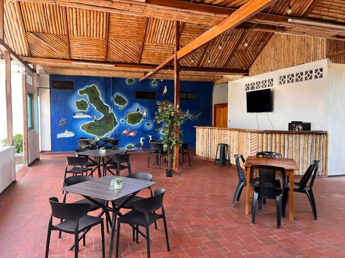 Food & Drinks 5, Hotel Mar Azul, San Cristóbal