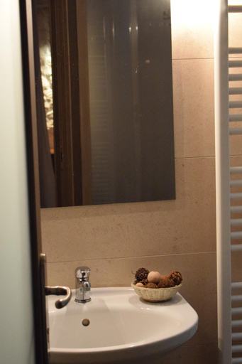Bathroom 5, Hagiati Anastasiou Hotel Spa, Central Macedonia