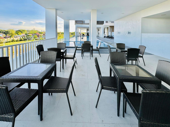 Food & Drinks 4, WV TOWERS, Iloilo City