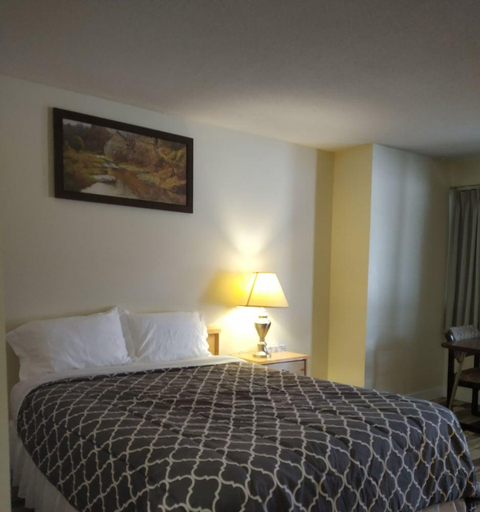 Bedroom 2, Pleasant Valley Motel, Bulkley-Nechako