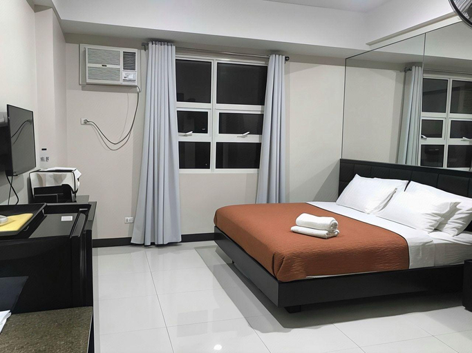 Bedroom 2, Favila Condotel Unit at 101 Newport Boulevard, Pasay City