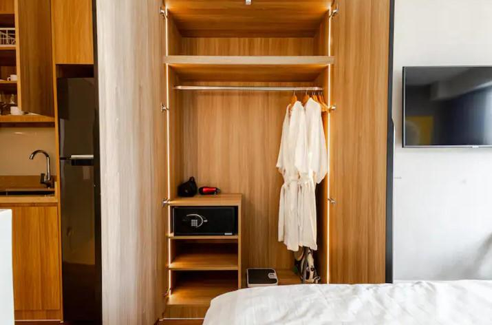 Bedroom 3, Acqua Suites Manila by Hamodis' Crib, Mandaluyong
