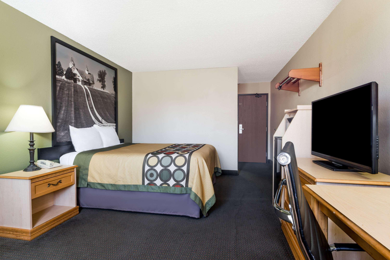 Bedroom 4, Super 8 by Wyndham Maysville KY, Mason