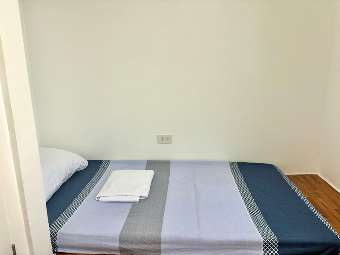 Bedroom 3, Loft-type condo in Mandaluyong w/ view & parking, Mandaluyong