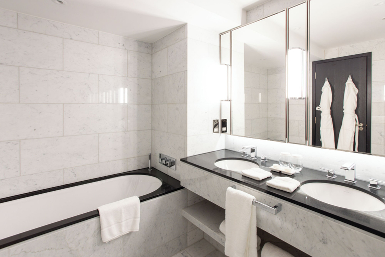 Bathroom 4, 15 Basil Street, London