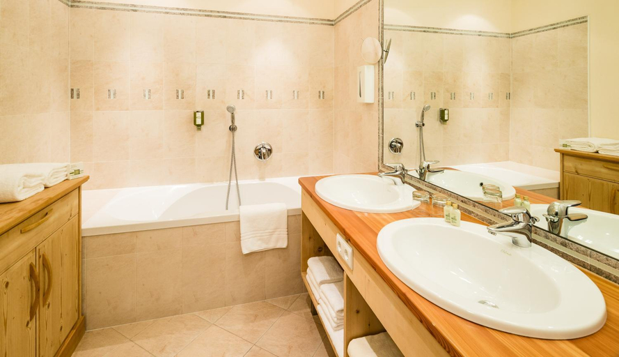 Bathroom 5, Sporthotel Obereggen, Bolzano