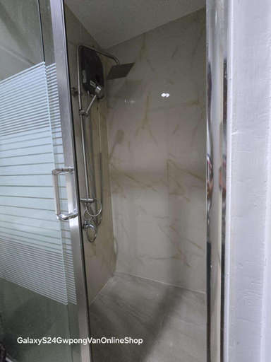 Bathroom 4, Sea Residences, Pasay City
