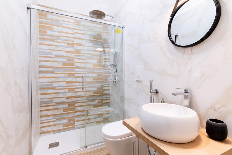 Others 4, Stabile 38 Apartments, Palermo