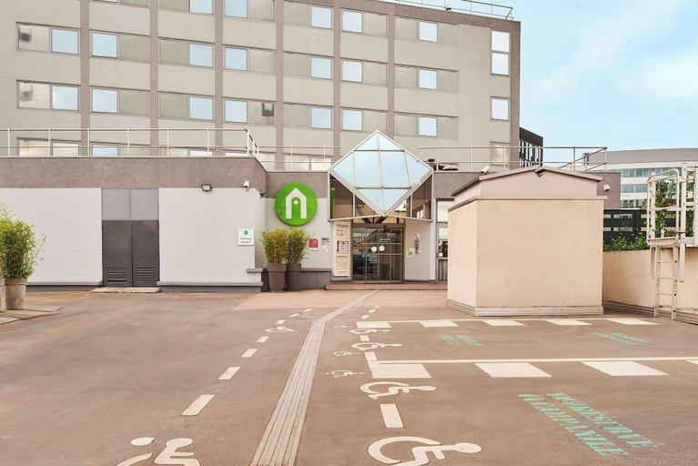 Exterior & Views 2, Campanile PRIME - Arcueil, Val-de-Marne