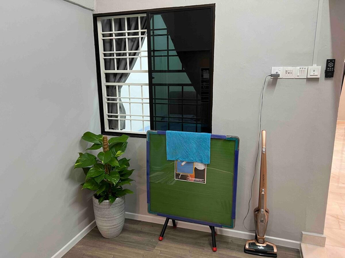 Others 4, Clean and Convenient Landed Walk to KSL 2Min, Johor Bahru