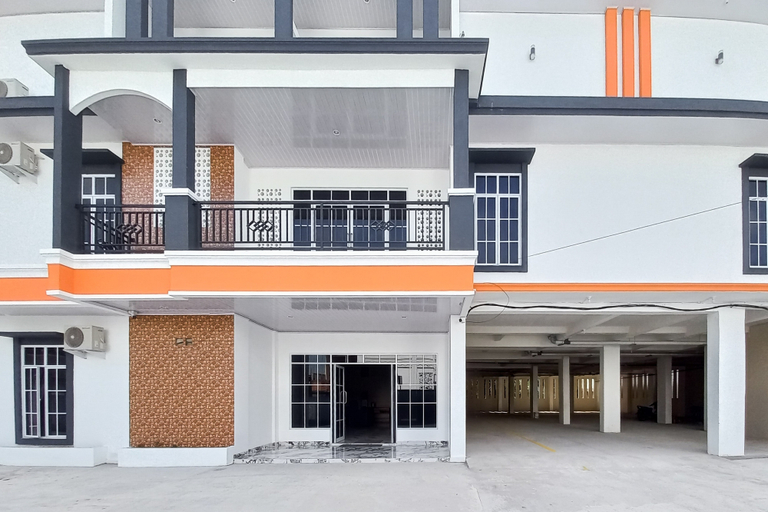 Exterior & Views 2, Sans Hotel Bliss Pekanbaru, Pekanbaru