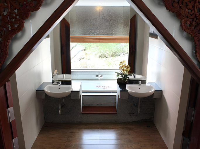 Bathroom 3, Chai Chet Resort, Koh Chang