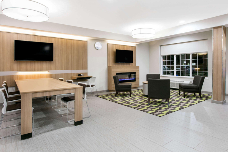 Public Area 3, Microtel Inn & Suites by Wyndham Lubbock, Lubbock
