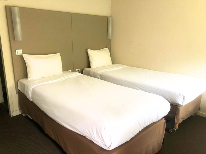 Bedroom 4, Hotel Campanile Montélimar Nord, Drôme