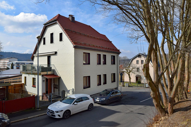 Primary image