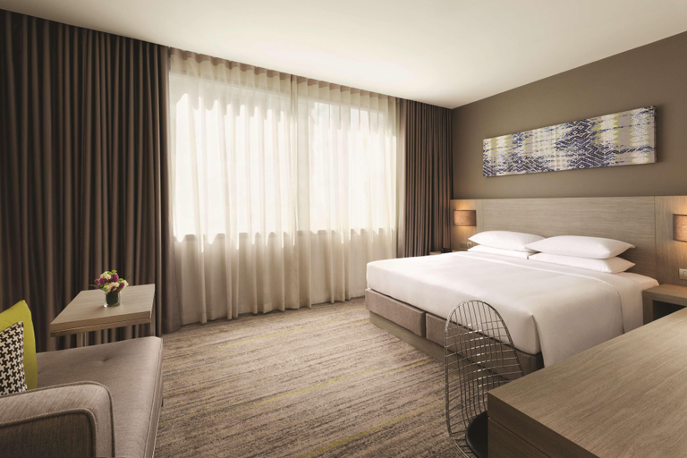 Bedroom 3, Hyatt Place Bangkok Sukhumvit 24, Khlong Toey