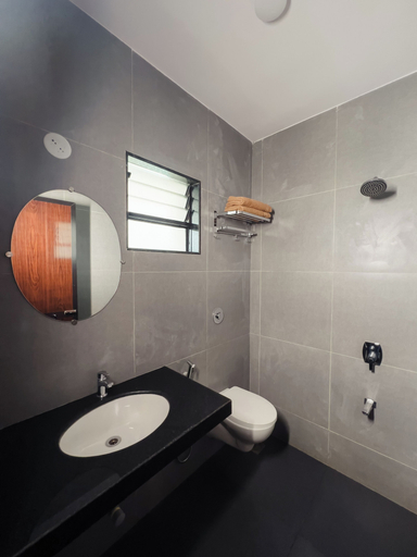 Bathroom 3, Hotel Holiday Village, North Goa