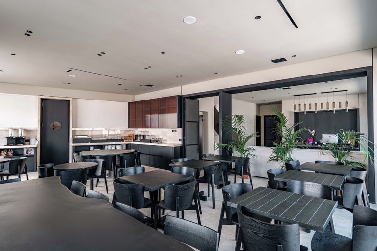 Food & Drinks 5, Sondor Hotel, Sarandës