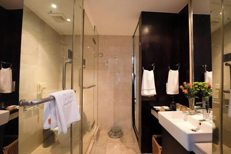 Bathroom 4, Celebrity City Hotel Nanjing, Nanjing