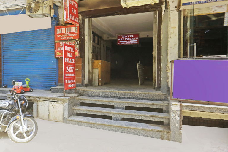 Exterior & Views 2, Hotel Raj Palace, Delhi
