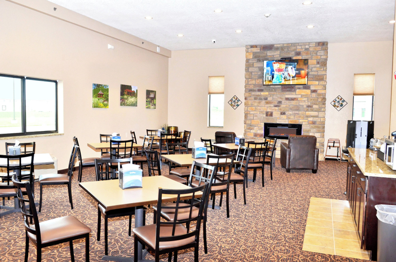 Food & Drinks 5, Cobblestone Inn & Suites - Monticello, Jones
