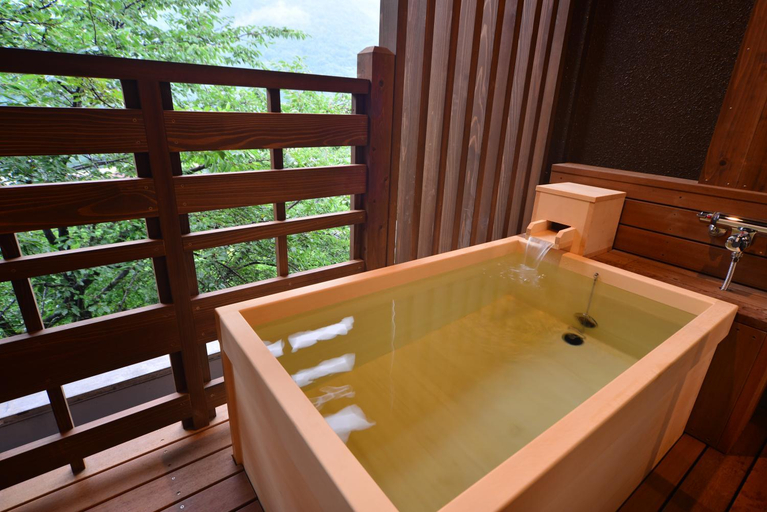 Bathroom, Hatago Kintoen, Hakone