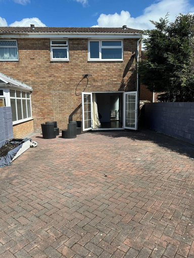Exterior & Views, Cozy Retreat in Bridgend With 3 Bedrooms, Bridgend