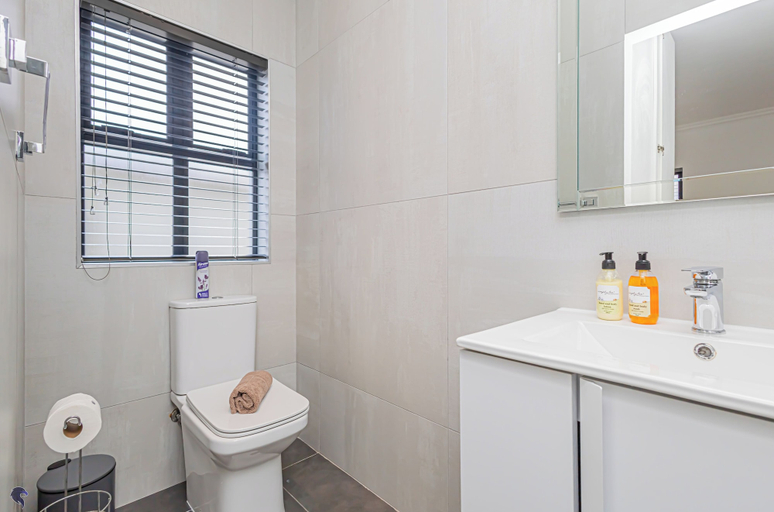 Bathroom 4, Dalton's, Langebaan, 6-sleeper, West Coast