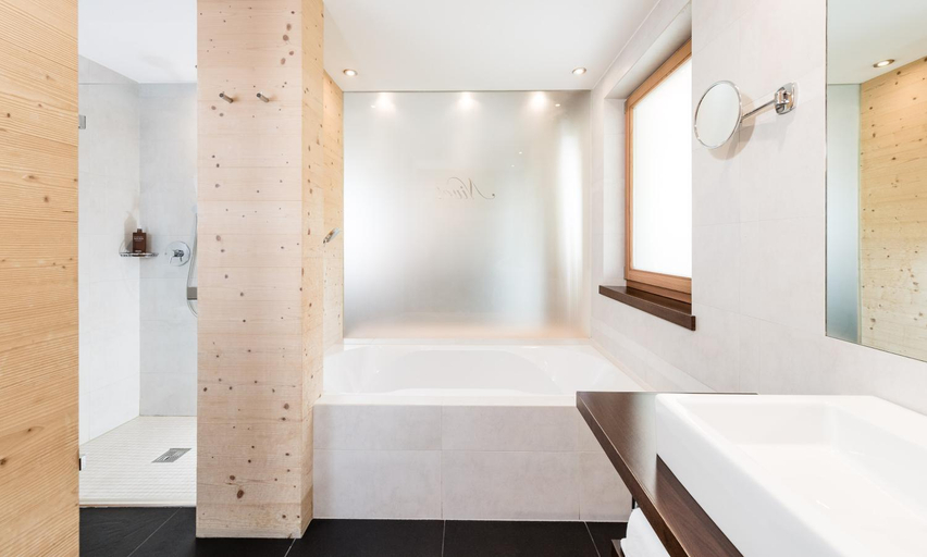 Bathroom 5, Boutique Hotel Nives - Luxury & Design in the Dolomites, Bolzano