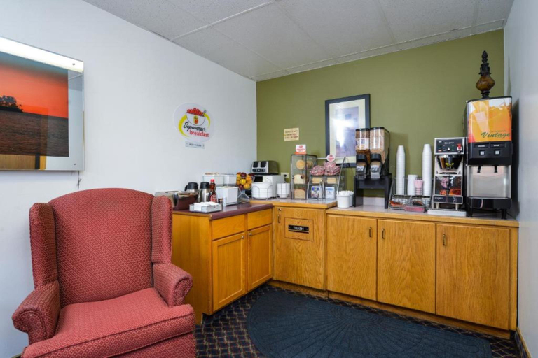 Public Area 2, Super 8 by Wyndham Minot Airport, Ward