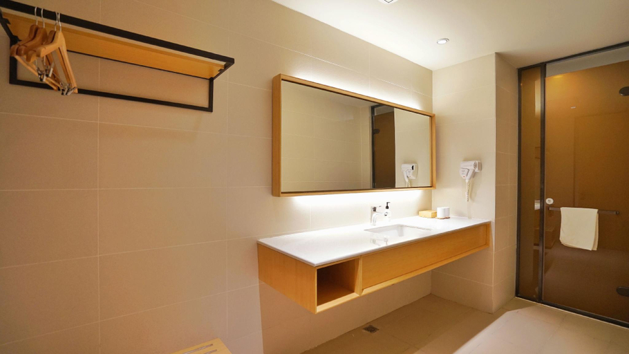 Bathroom 3, JI Hotel Beijing Chaoyang Park, Beijing