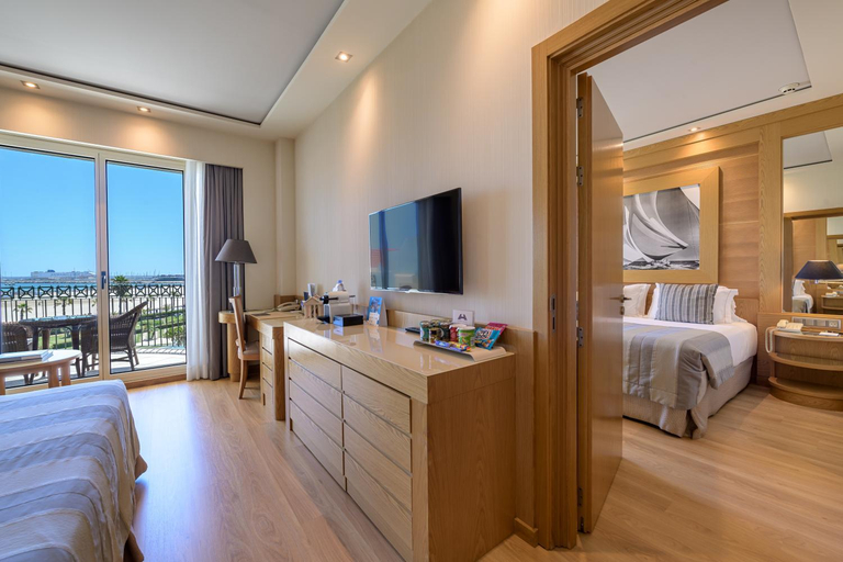 Bedroom 3, Las Arenas Balneario Resort, Valencia